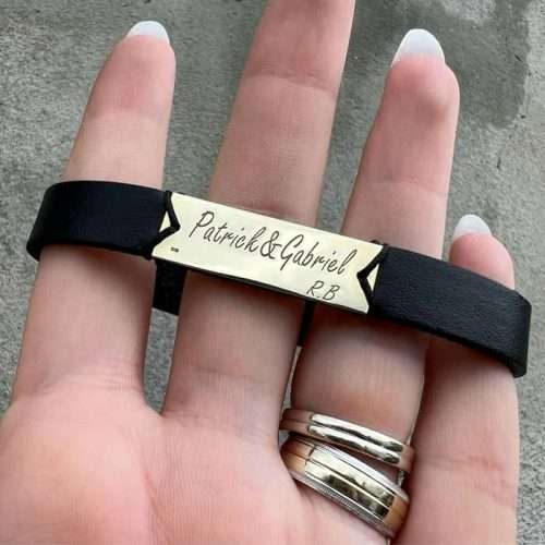 Brățara tablita pe piele neagra 1 cm