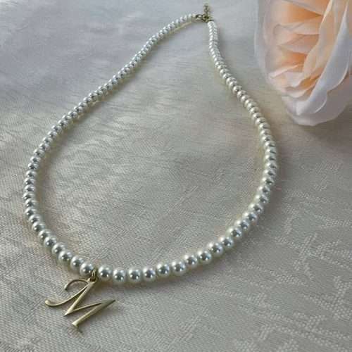Lanț perle Swarovski crem  4mm și inițială